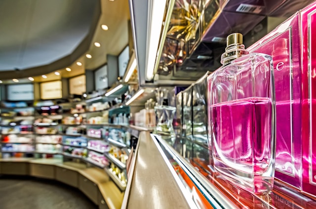 Part 2: Why Everyone Owns Perfume Now (History of Fragrance Wardrobes)