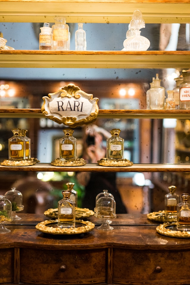 The Fragrance Flip Economy: How Rare Bottle Trading Became a Six-Figure Business