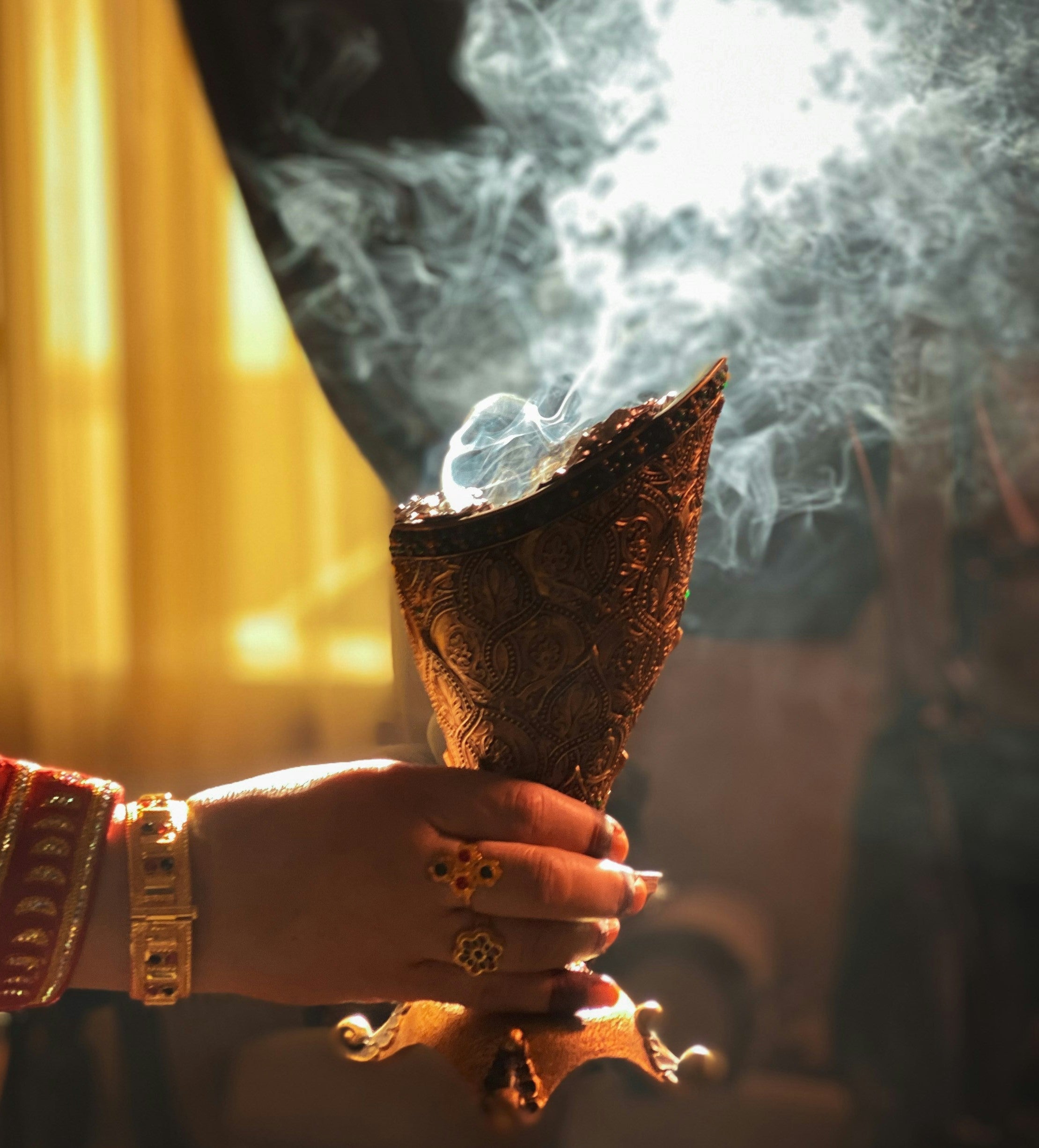 The Rise of Oud And How It Took Over the Fragrance World